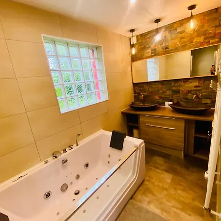 Chez Coralie Balneo Terrasse Europapark Hilsenheim